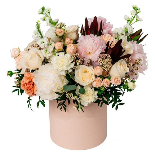 Цветы в шляпной коробке «Парижская нежность»