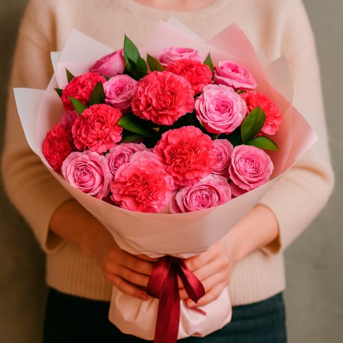 Букет «Розовый Вихрь»