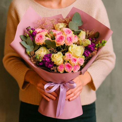 Букет цветов «Сияние Роз»